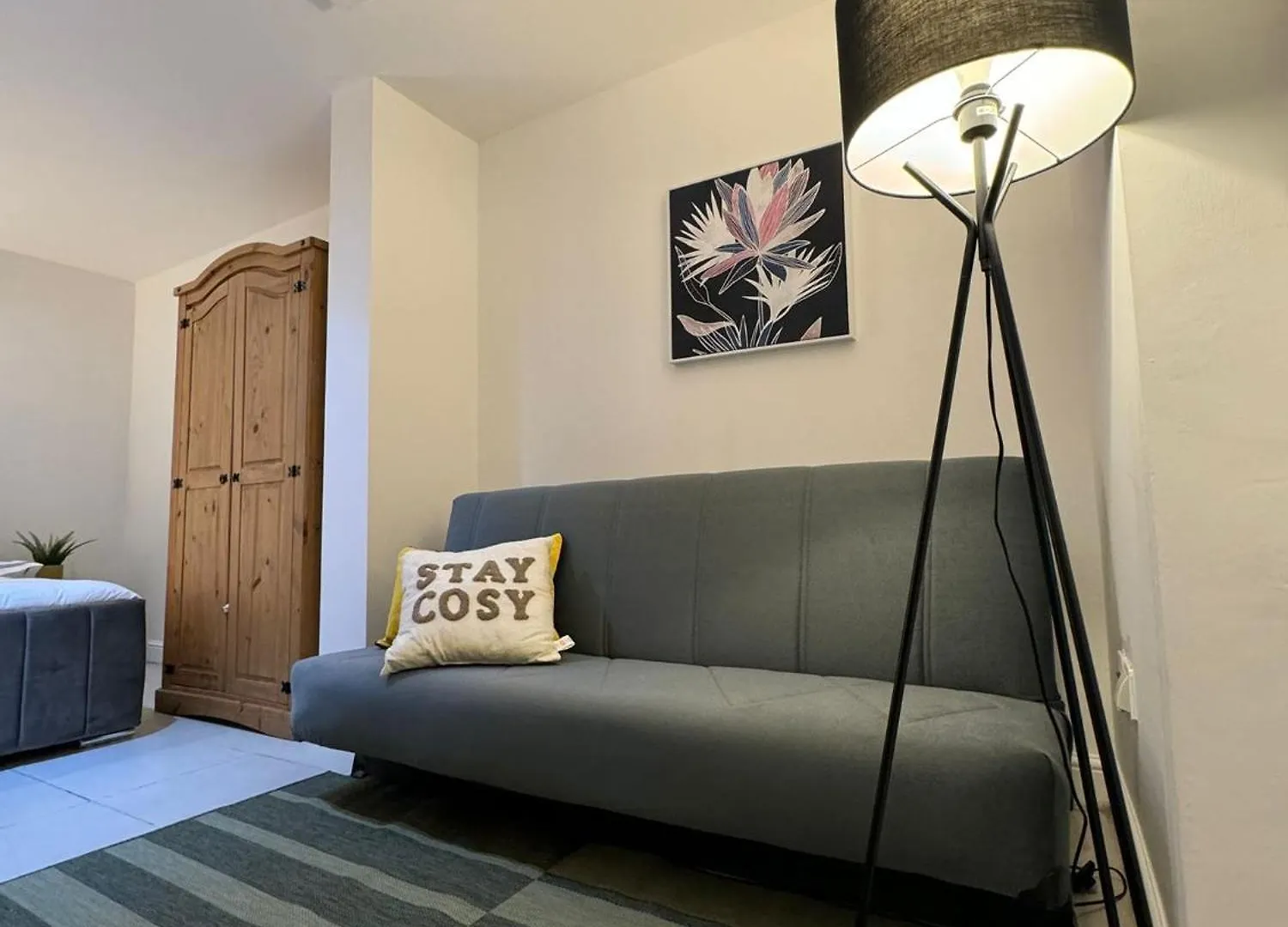 Cosy Luxurious Room In The Heart Of London Homestay