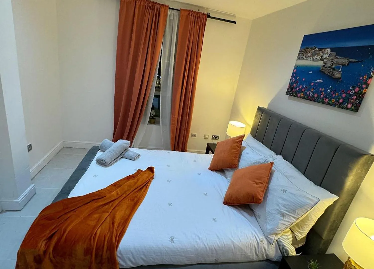 Cosy Luxurious Room In The Heart Of London Homestay
