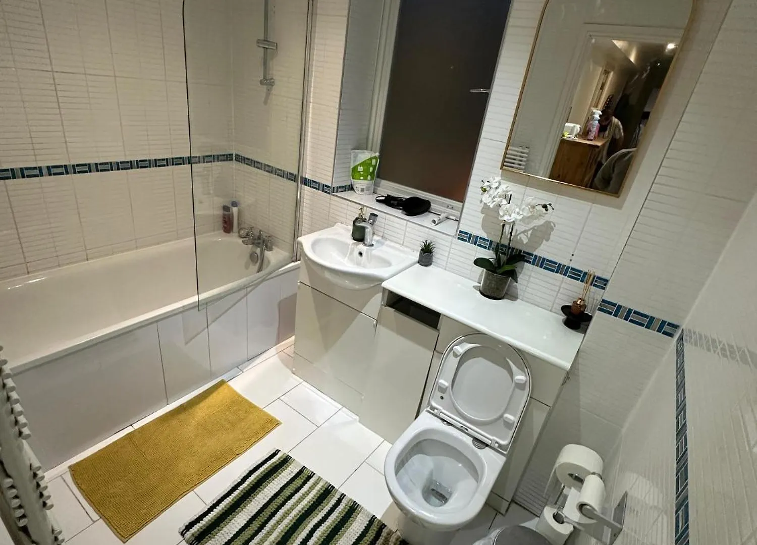 Cosy Luxurious Room In The Heart Of London Homestay