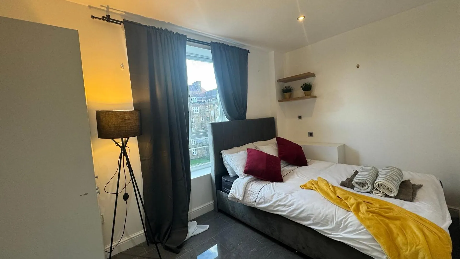 Cosy Luxurious Room In The Heart Of Londres Habitación en casa particular