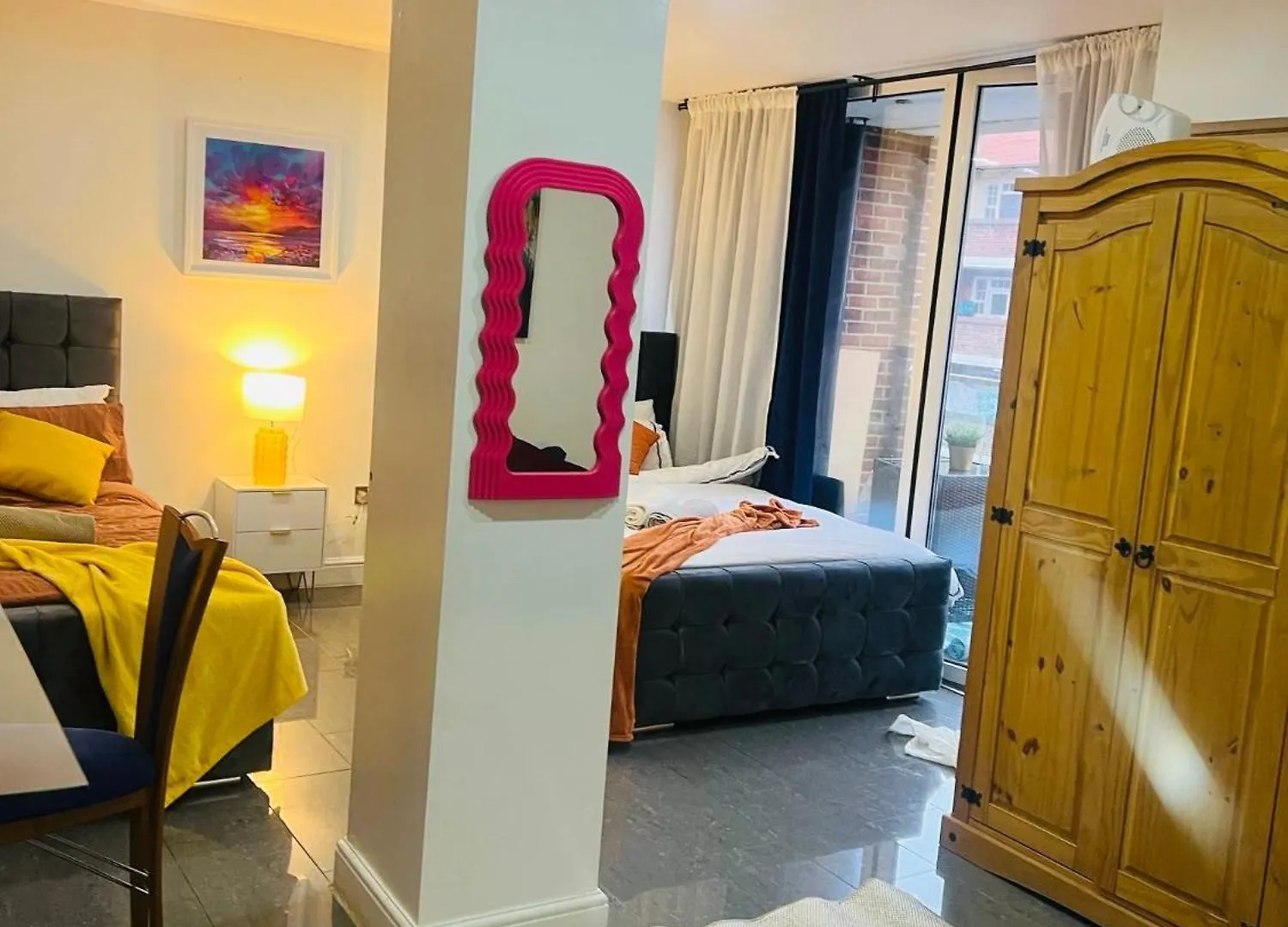 Cosy Luxurious Room In The Heart Of Londres 0*,  Reino Unido